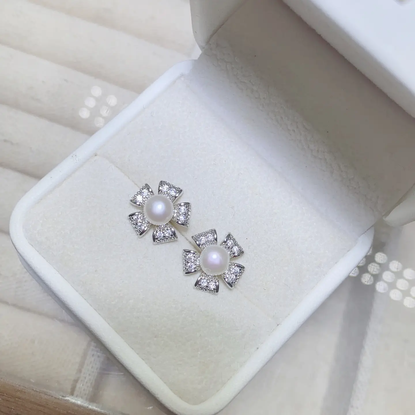 Pearl Five Petal Flower Earrings for Women - Image 4