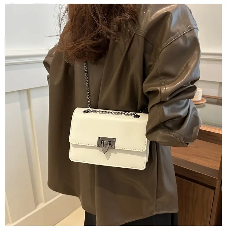 Light Blue Lock Chain Crossbody Bag for Women — feature 12