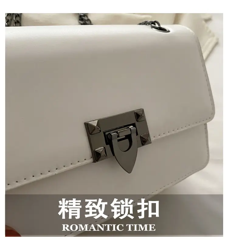 Light Blue Lock Chain Crossbody Bag for Women — feature 3