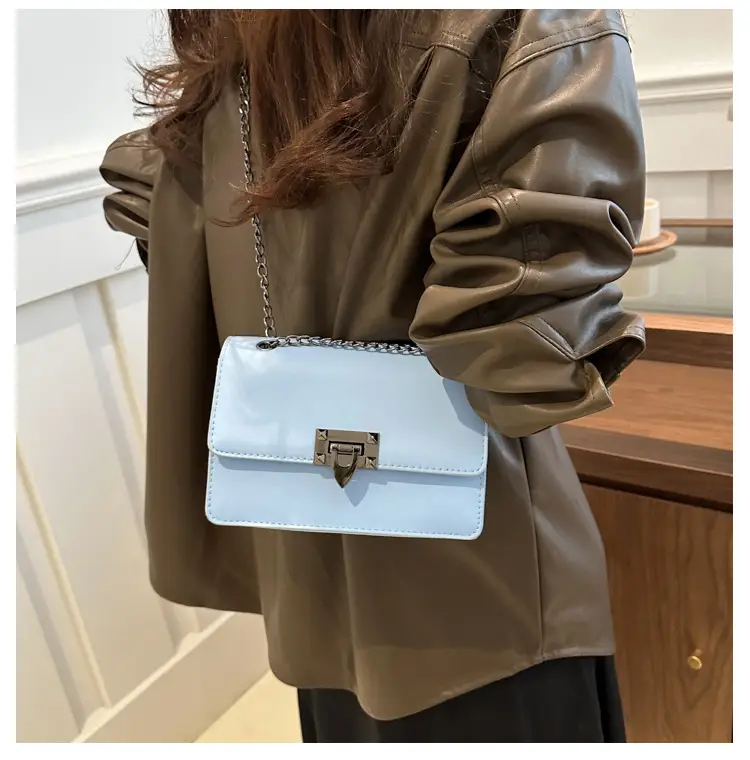 Light Blue Lock Chain Crossbody Bag for Women — feature 9