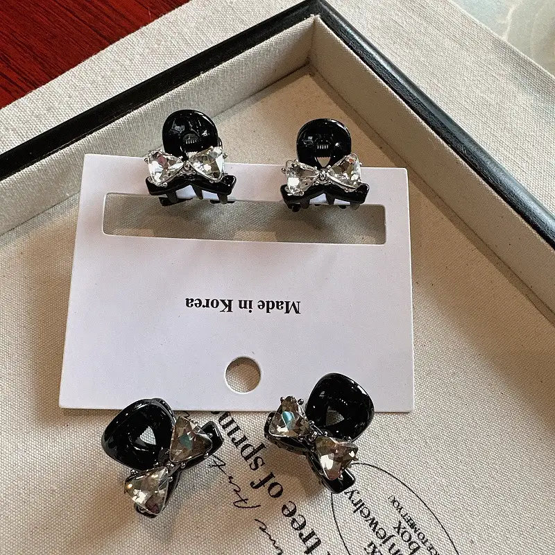 Sweet Rhinestone Princess Clip Bangs for Women — feature 6