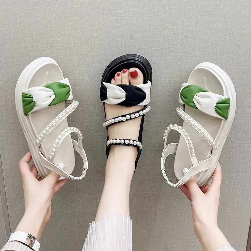 2024 summer new thick-soled Korean version of muffin pearl Roman shoes fashion color matching pearl women's sandals wholesale - Image 4
