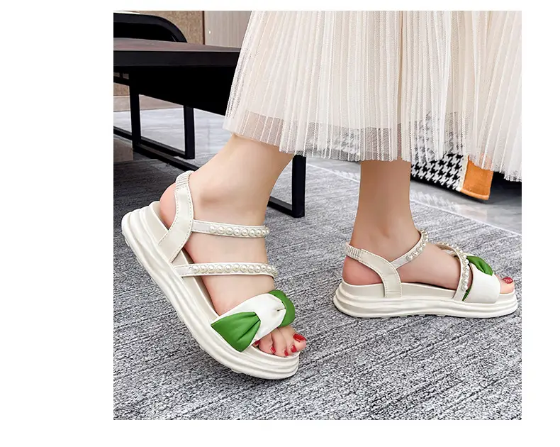 2024 summer new thick-soled Korean version of muffin pearl Roman shoes fashion color matching pearl women's sandals wholesale — feature 5