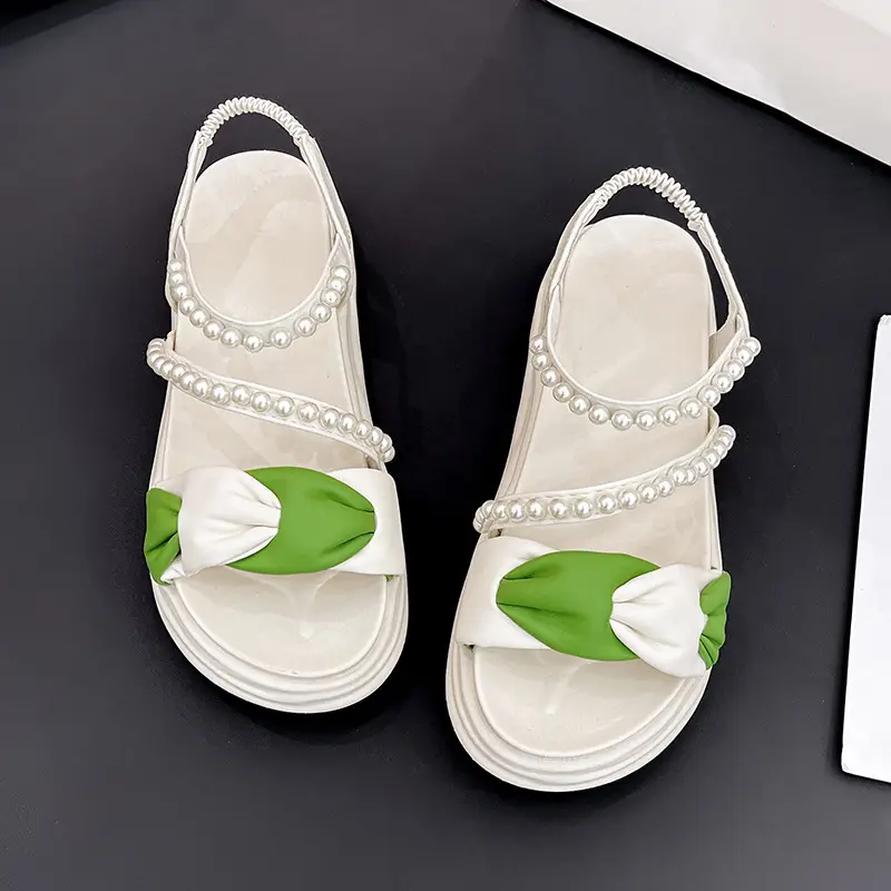 2024 summer new thick-soled Korean version of muffin pearl Roman shoes fashion color matching pearl women's sandals wholesale - Image 2