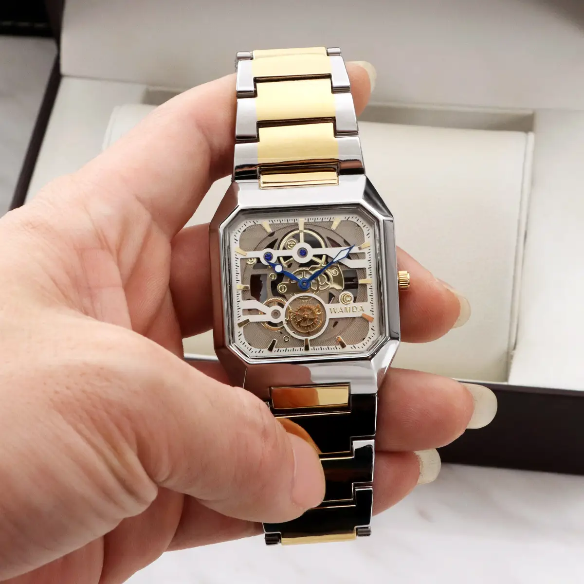 Men's Gold Skeleton Watch with Quartz Movement - Image 6
