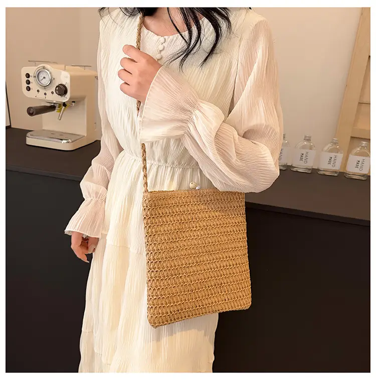 Women Woven Straw Shoulder Bag Large Capacity Beige — feature 12