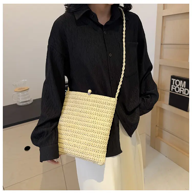 Women Woven Straw Shoulder Bag Large Capacity Beige — feature 13