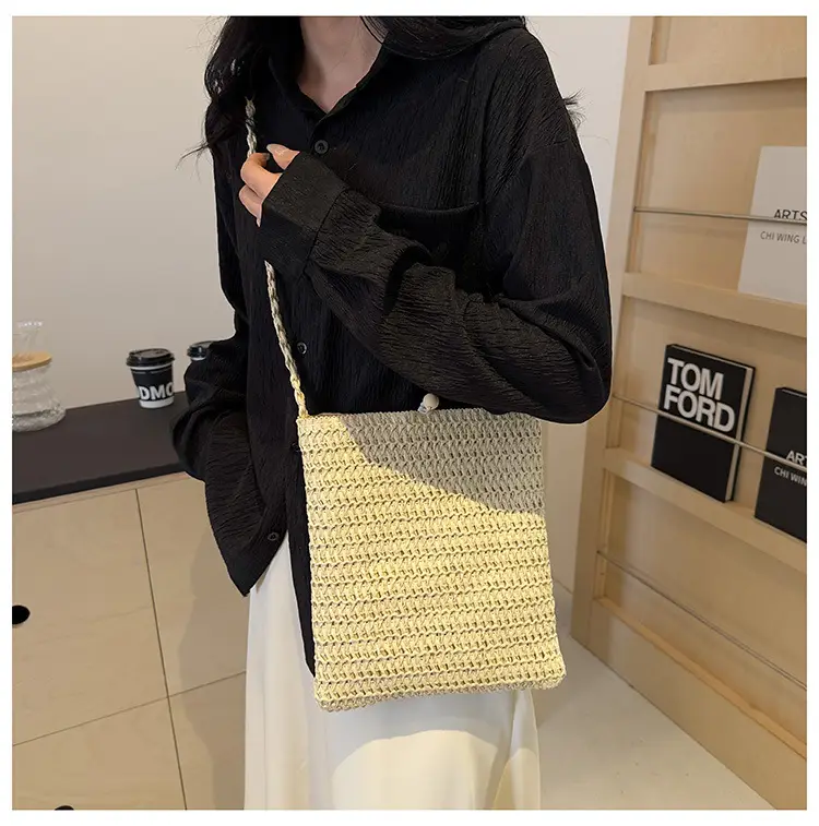 Women Woven Straw Shoulder Bag Large Capacity Beige — feature 15