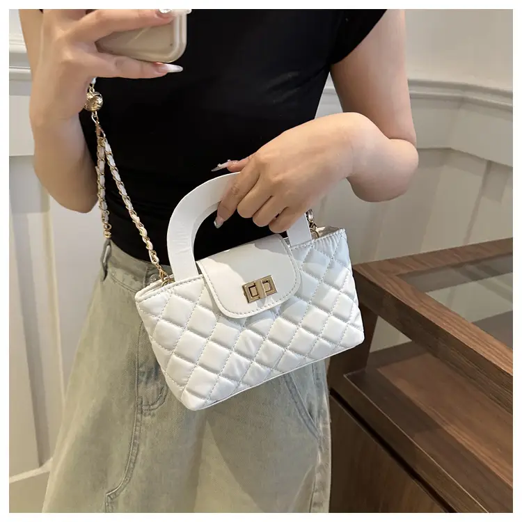 Pink Rhombic Chain Embroidery Shoulder Bag for Women — feature 11