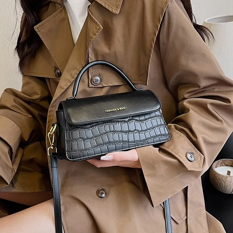 Black Croc Textured Shoulder Messenger Bag for Women - Image 4