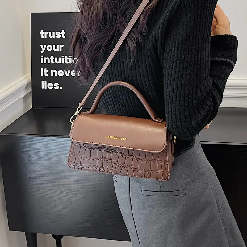 Black Croc Textured Shoulder Messenger Bag for Women - Image 6
