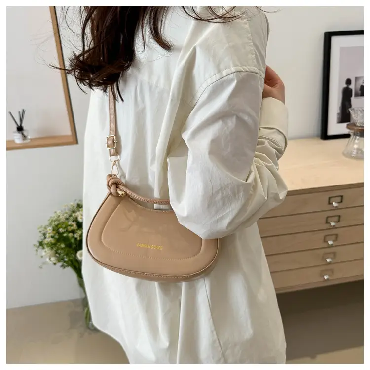 2024 New Style Saddle Bag Women Retro Shoulder Crossbody — feature 19