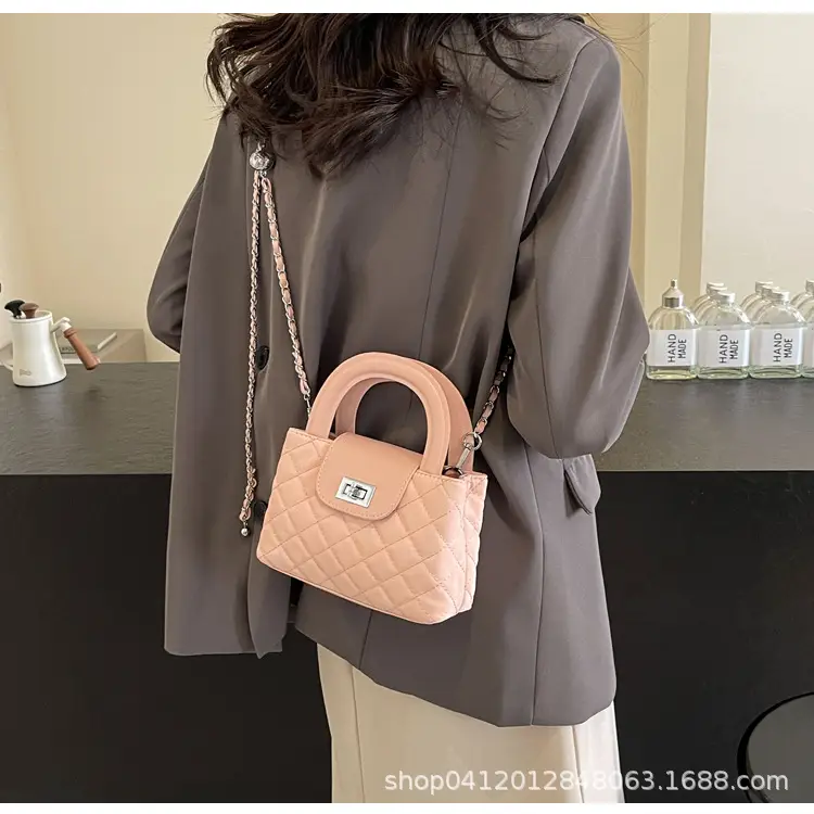 Women Rhomboid Chain Crossbody Bag Grey 2024 — feature 15