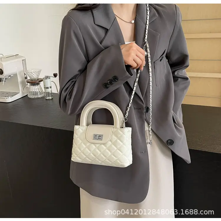 Women Rhomboid Chain Crossbody Bag Grey 2024 — feature 17