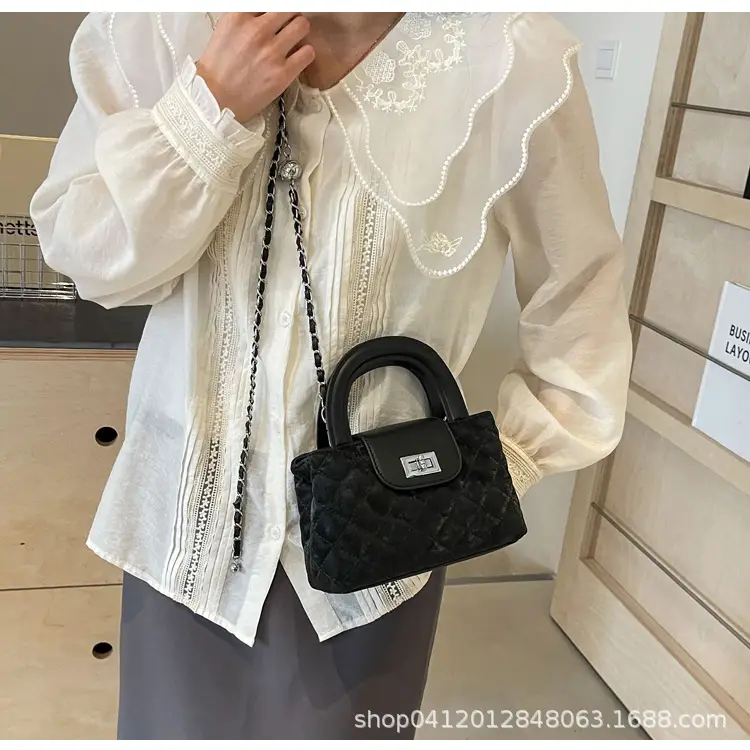 Women Rhomboid Chain Crossbody Bag Grey 2024 — feature 23