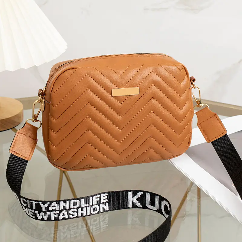 2024 Casual Messenger Bag with Sequin Lettering - Image 4