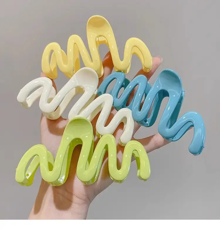 Wavy Hair Clip for Girls Yellow Blue — feature 3
