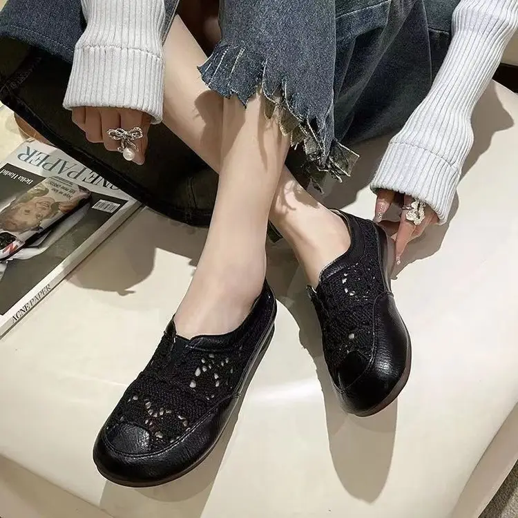Old Beijing Cloth Shoes Women's 2024 New Summer Thin Breathable Mesh Surface Slip-on Hollow Small Chanel Style Fisherman Shoes - Image 5