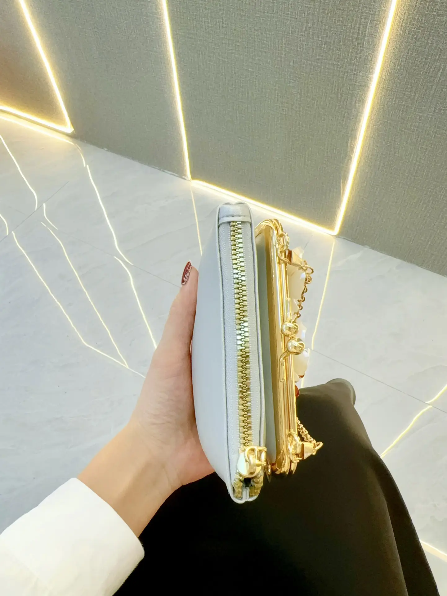 Golden Rhinestone Pearl Clutch Bag for Women — feature 12