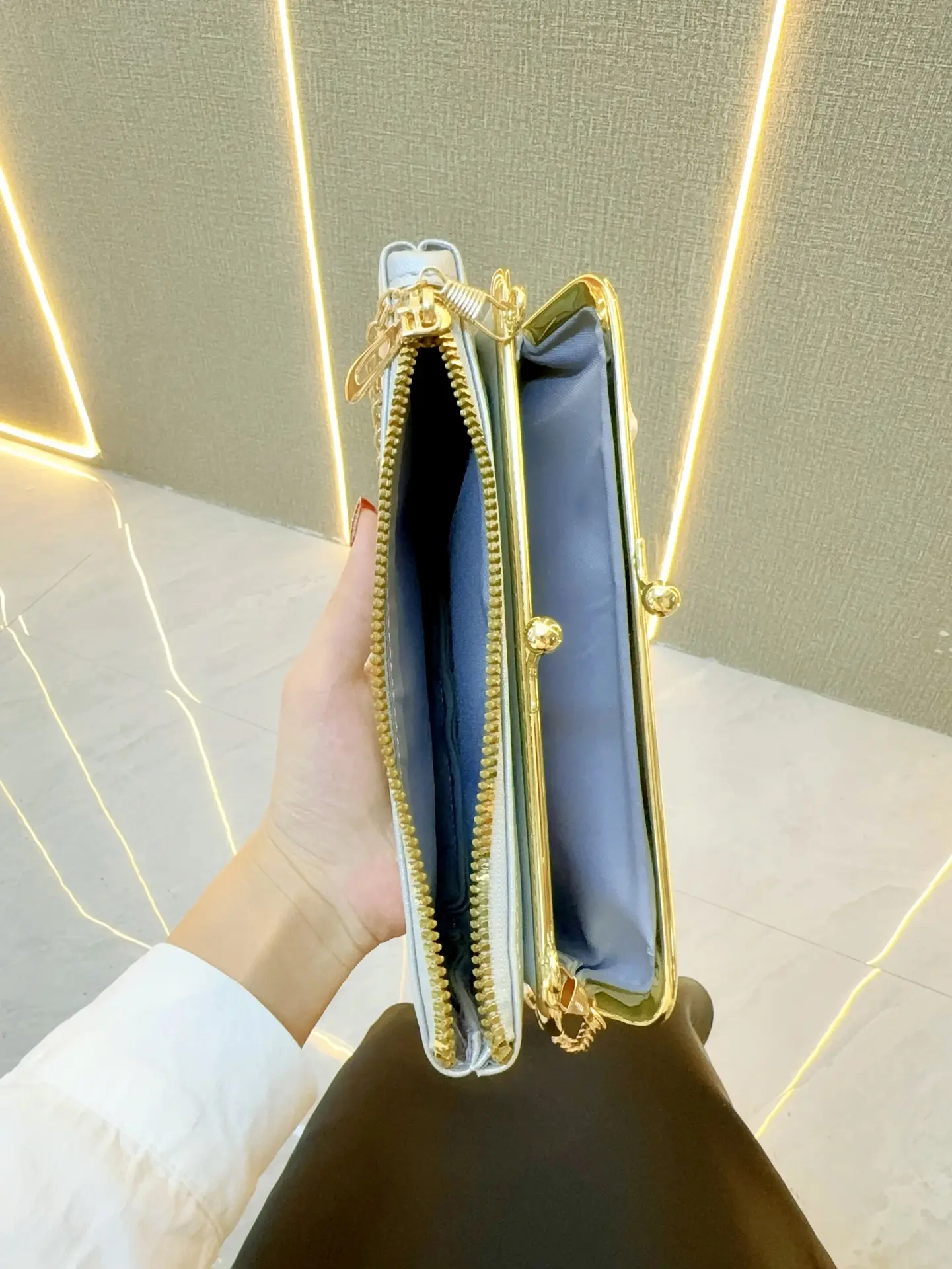 Golden Rhinestone Pearl Clutch Bag for Women — feature 8
