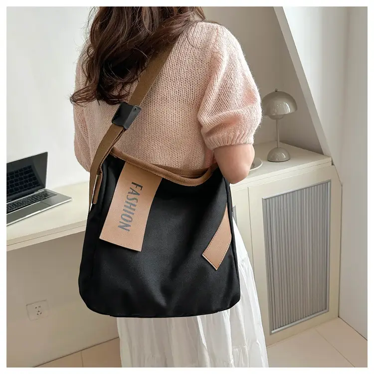 Women Canvas Shoulder Bag Black Brown Contrast 2024 — feature 9