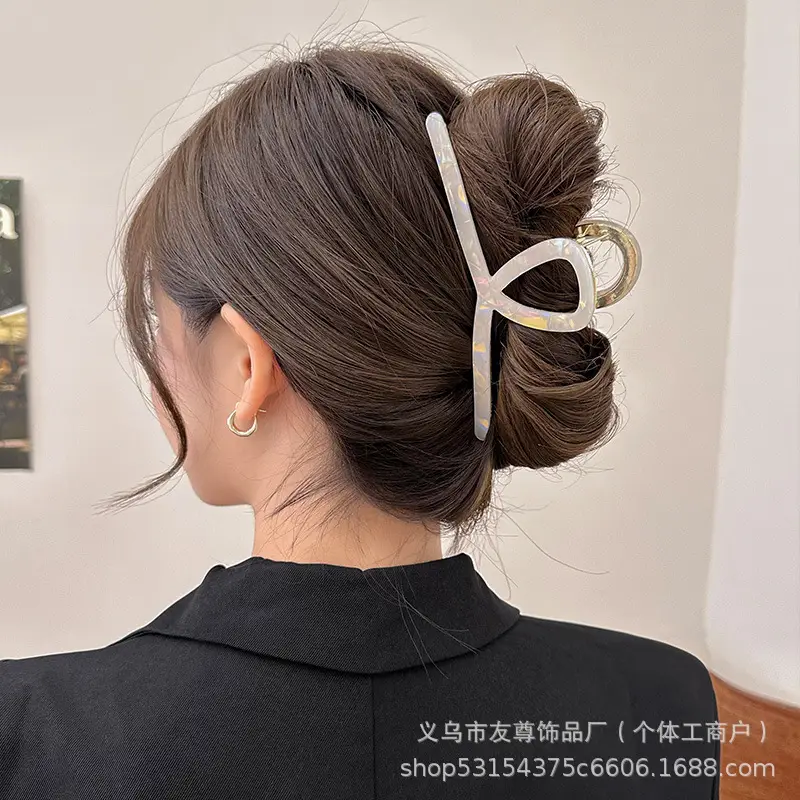 Large Black Shark Hair Clip for Women 12cm