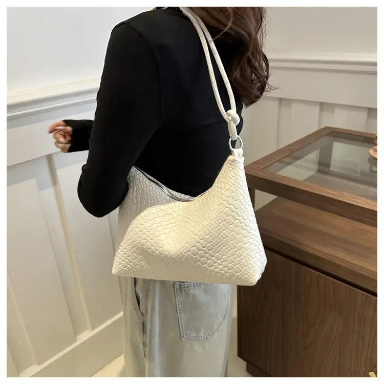 Korean Style Gold Embossed Shoulder Bag for Women — feature 9