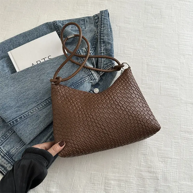 Korean Style Gold Embossed Shoulder Bag for Women - Image 4