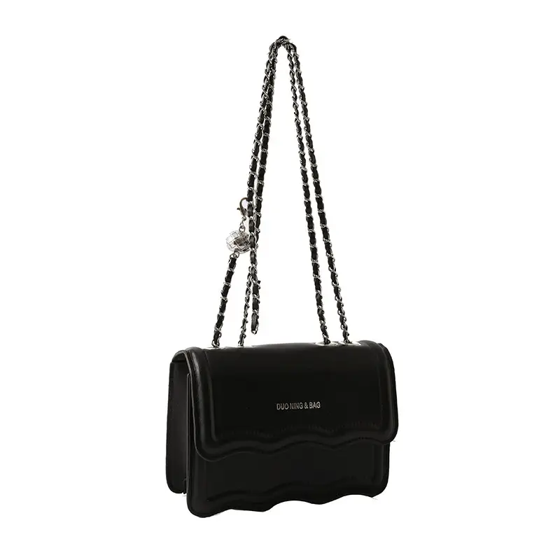 Retro Women's Chain Crossbody Bag White 2024