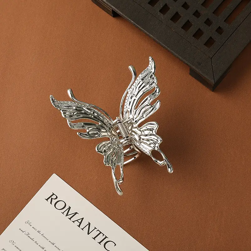 Diamond Butterfly Pearl Hairpin for Women Ethnic Style — feature 15