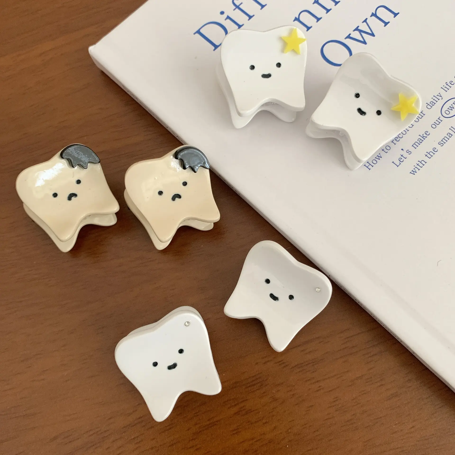 White Tooth-Shaped Hairpin Clip for Men — feature 12