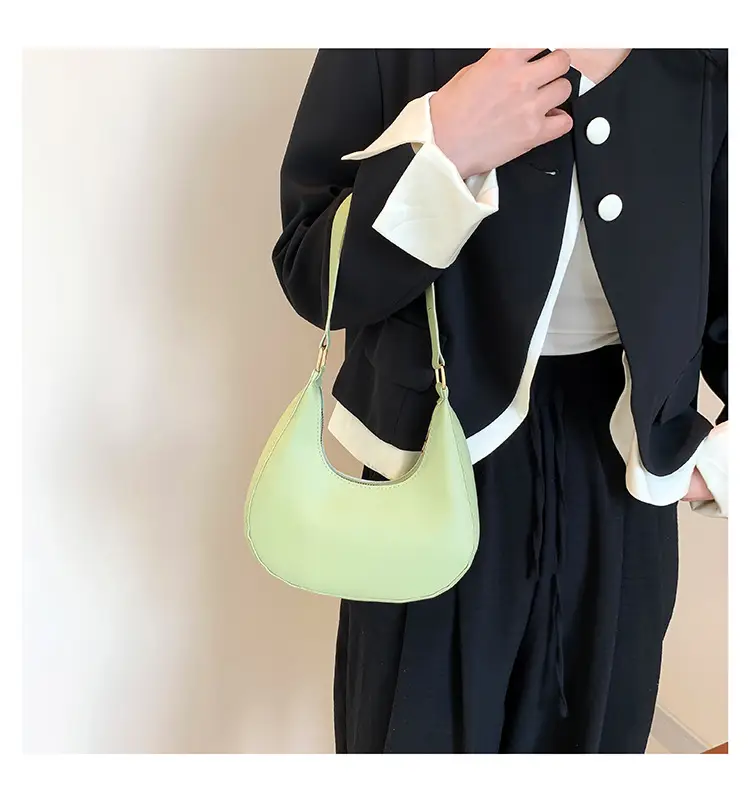 Crescent Shape Saddle Bag Women's Gold 2024 — feature 17