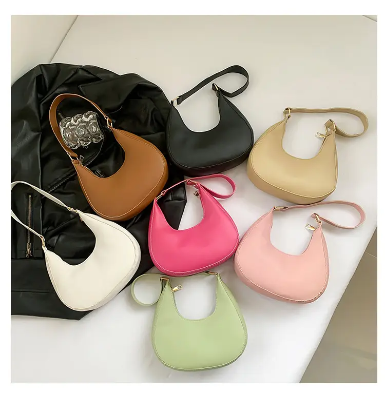 Crescent Shape Saddle Bag Women's Gold 2024 — feature 9