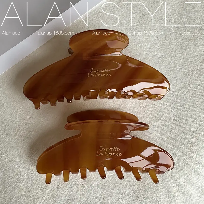 Alman Style Amber Curved Hair Clip Large Grab — feature 12