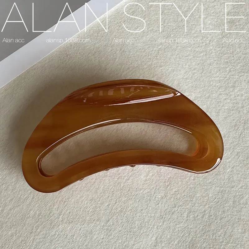 Alman Style Amber Curved Hair Clip Large Grab — feature 7