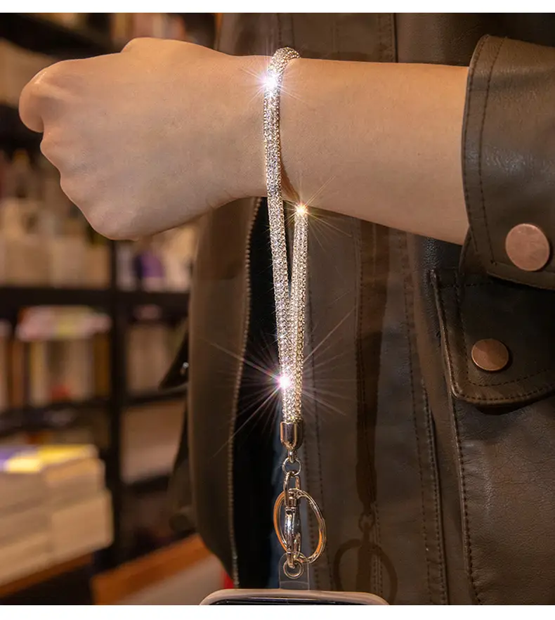 Luxury Rhinestone Phone Lanyard with Diamond Pendant — feature 18