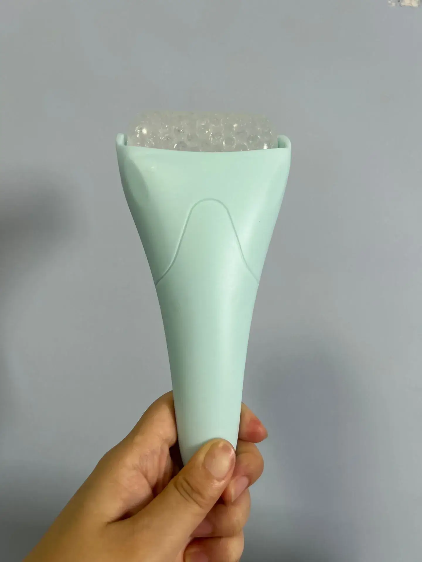 Green Ice Roller for Face Massage Cold Therapy - Image 3