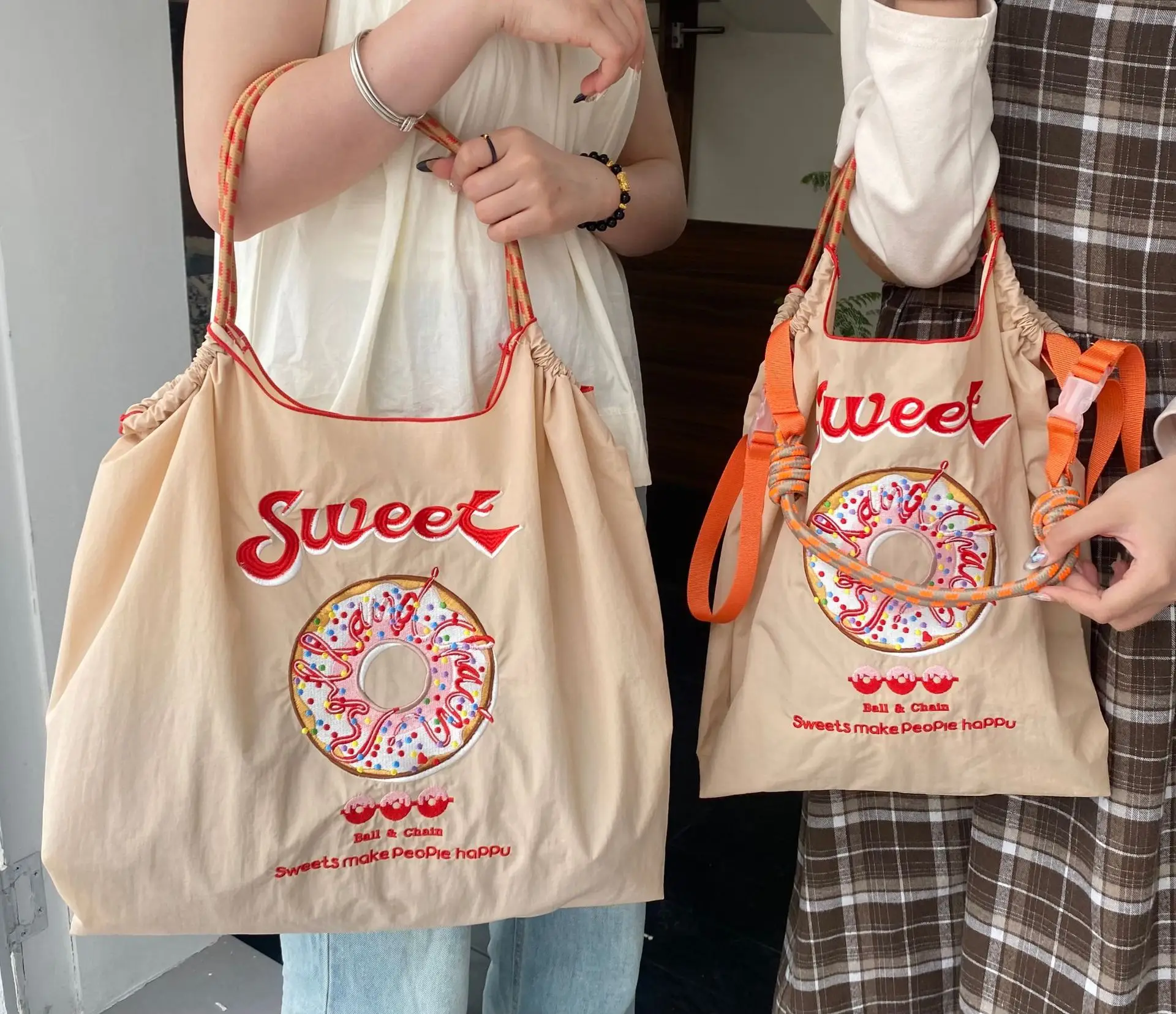 Sweet Donut Embroidered Black Tote Bag Large Capacity — feature 6