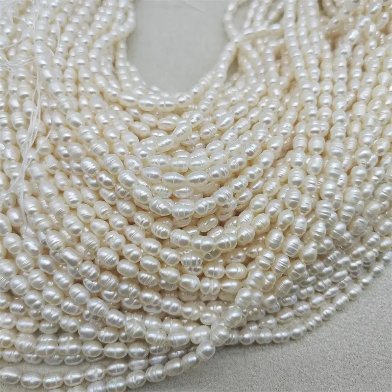 Freshwater Cultured Pearl Beads 4-5mm Rice Shape - Image 5