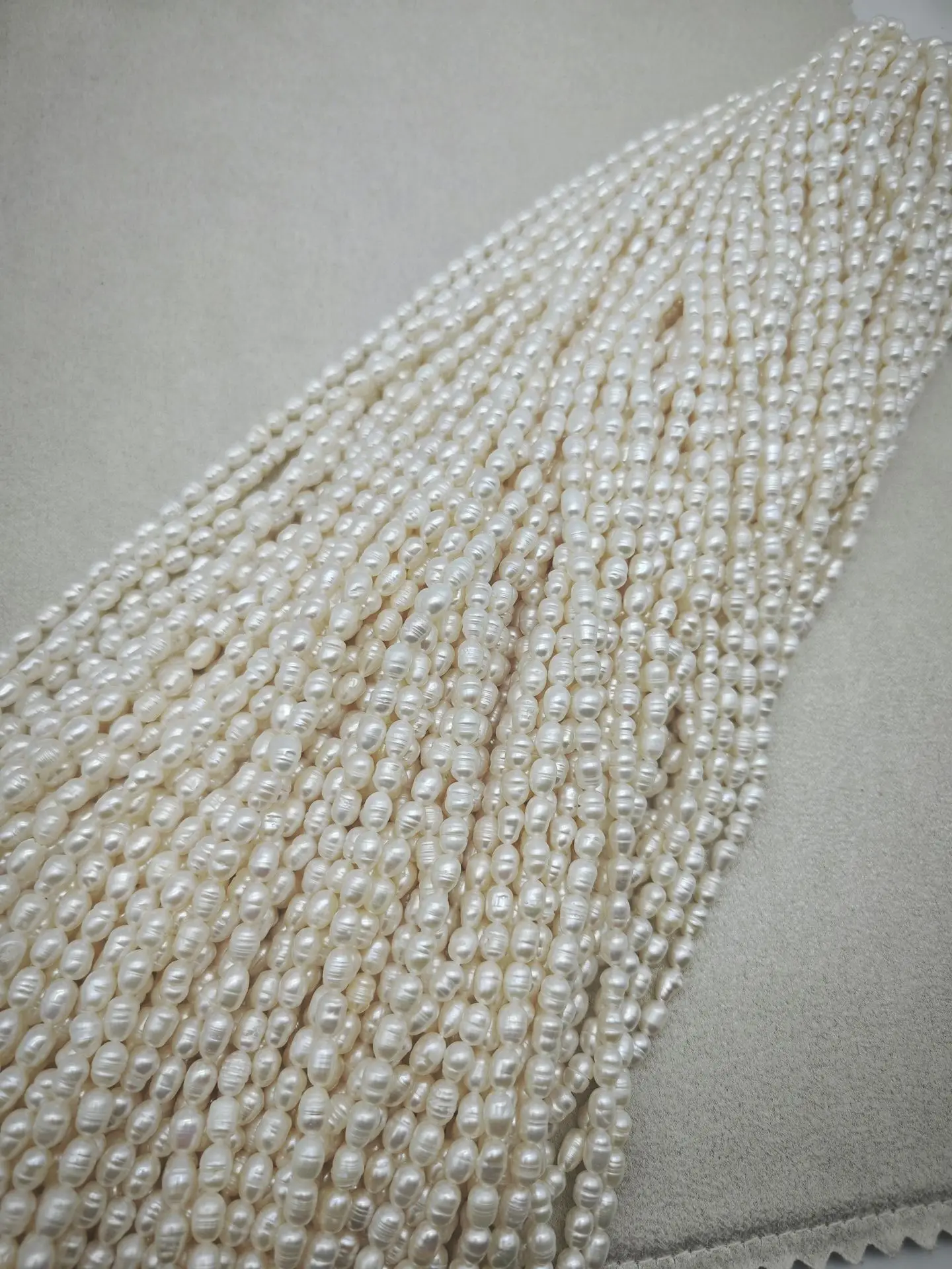Freshwater Cultured Pearl Beads 4-5mm Rice Shape — feature 4