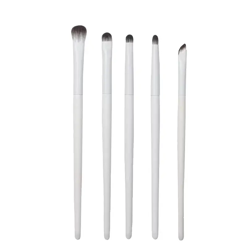 White Synthetic Fiber Eye Shadow Brush - Image 24