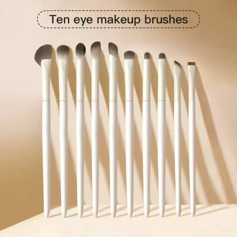 White Synthetic Fiber Eye Shadow Brush - Image 6
