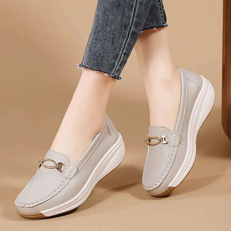 Cross-Border European and American Large Size Women's Shoes Spring and Autumn New Fashion Thick-Soled Platform Shoes Metal Buckle Wedge Heel Shallow Mouth Mother's Shoes