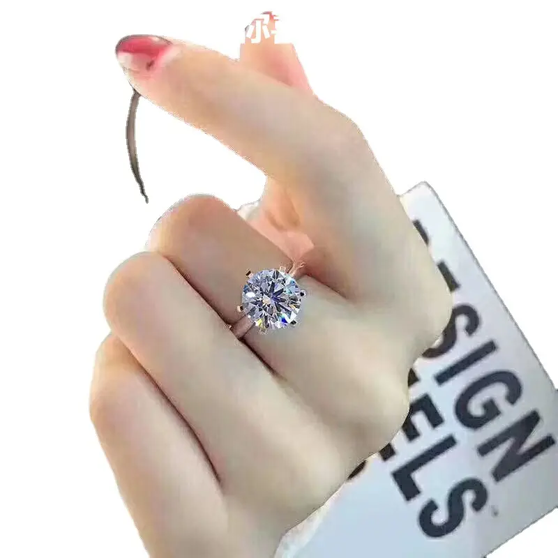 Clearance 18k White Gold Moissanite Wedding Ring - Image 5