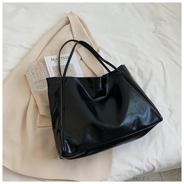 Women's Large Capacity Leather Tote Bag Brown Retro Casual - Image 3