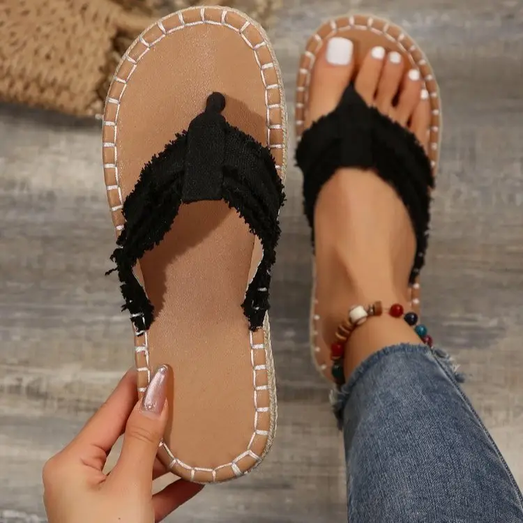 In-Stock Foreign Trade Summer New Style Women's Flat Flip-Flops, Straw Woven Thong Sandals for Beach Wear, Large Size Outdoor Slippers - Image 7