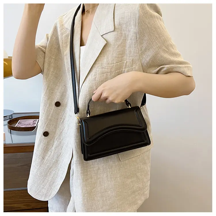 Women's Cream Shoulder Crossbody Bag 2024 — feature 11