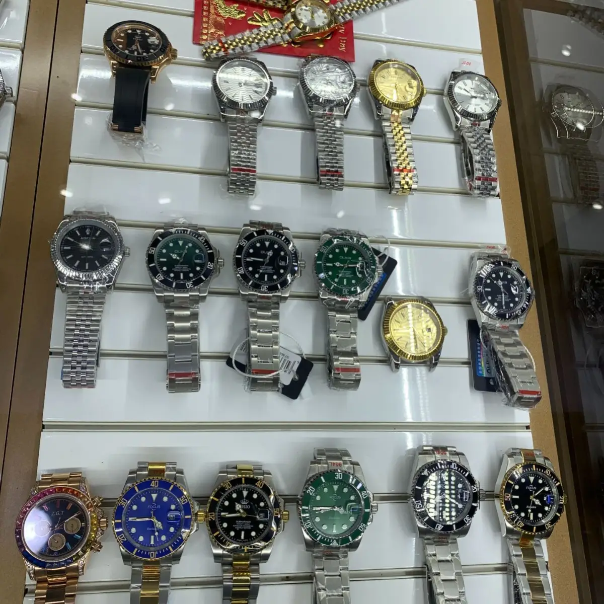 Guangzhou Men's Quartz Watch Set Export Quality - Image 3