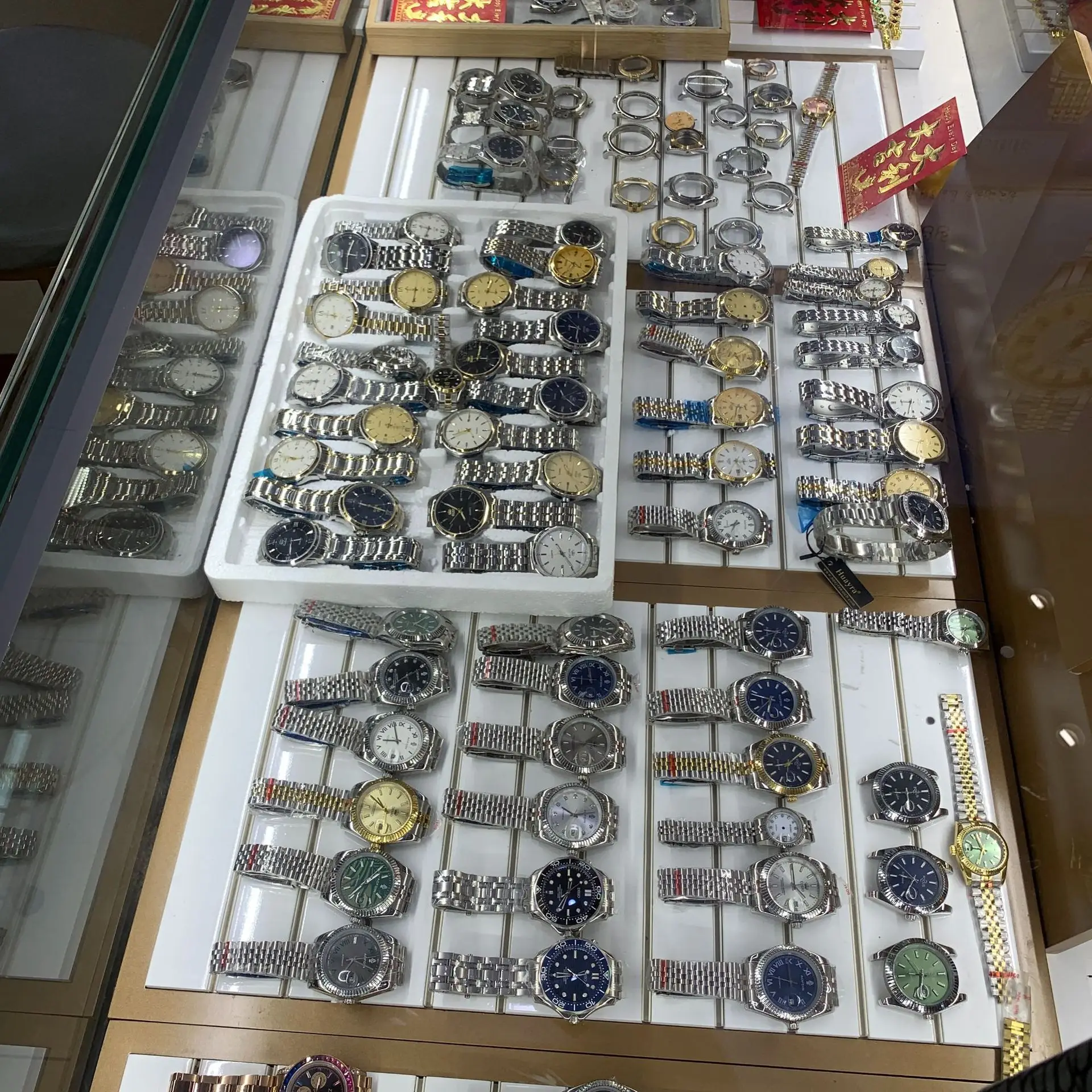 Guangzhou Men's Quartz Watch Set Export Quality - Image 4