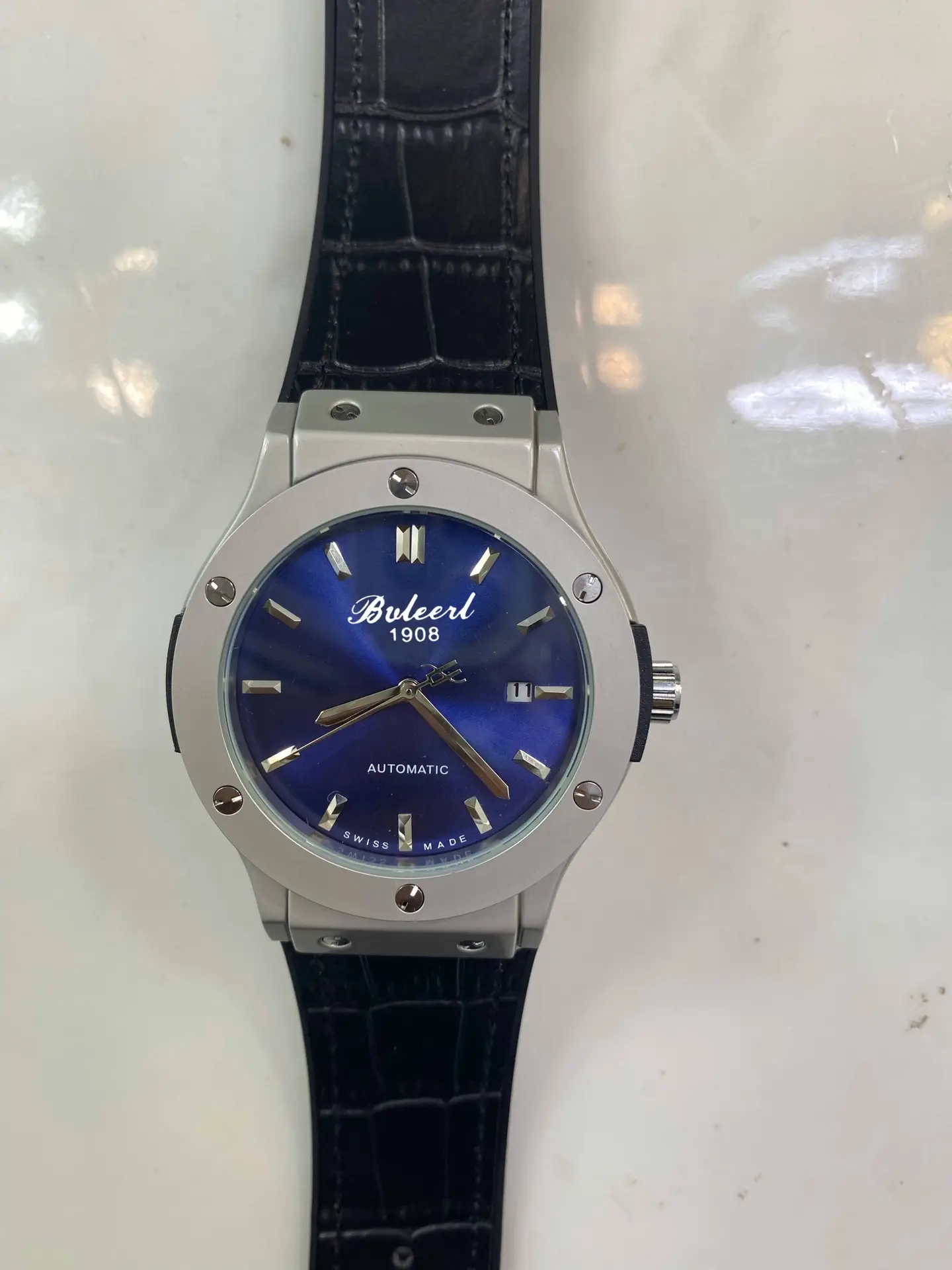 Guangzhou Men's Quartz Watch Set Export Quality — feature 17